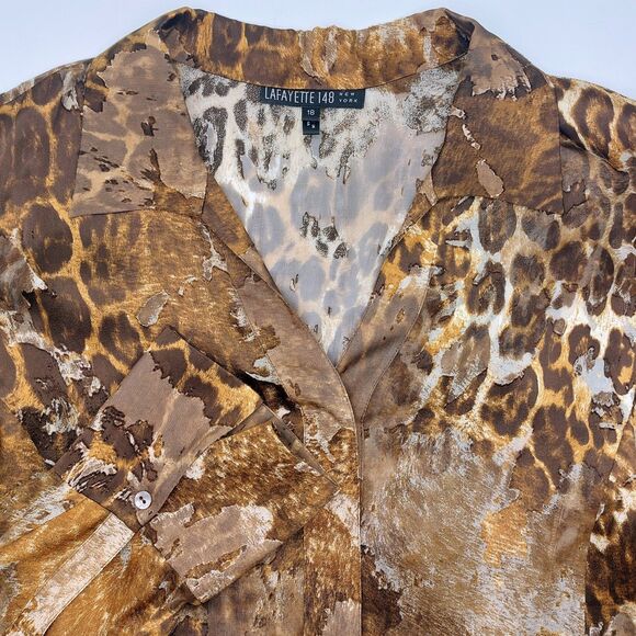 Lafayette 148 Animal Print Semi-Sheer Blouse Women's Size 18 Silk Blend Luxury - Picture 1 of 10